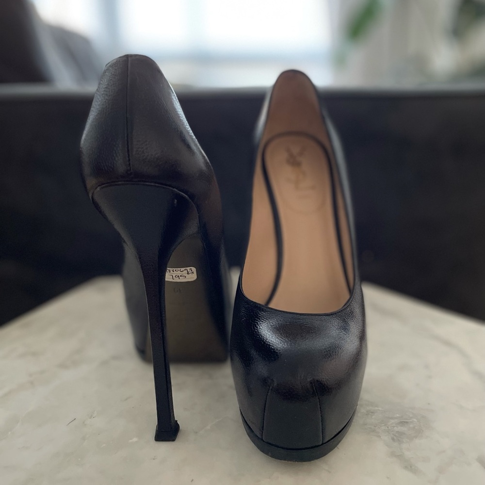 YSL size 9 Black Patent Leather Platform Pumps - Picture 3 of 4